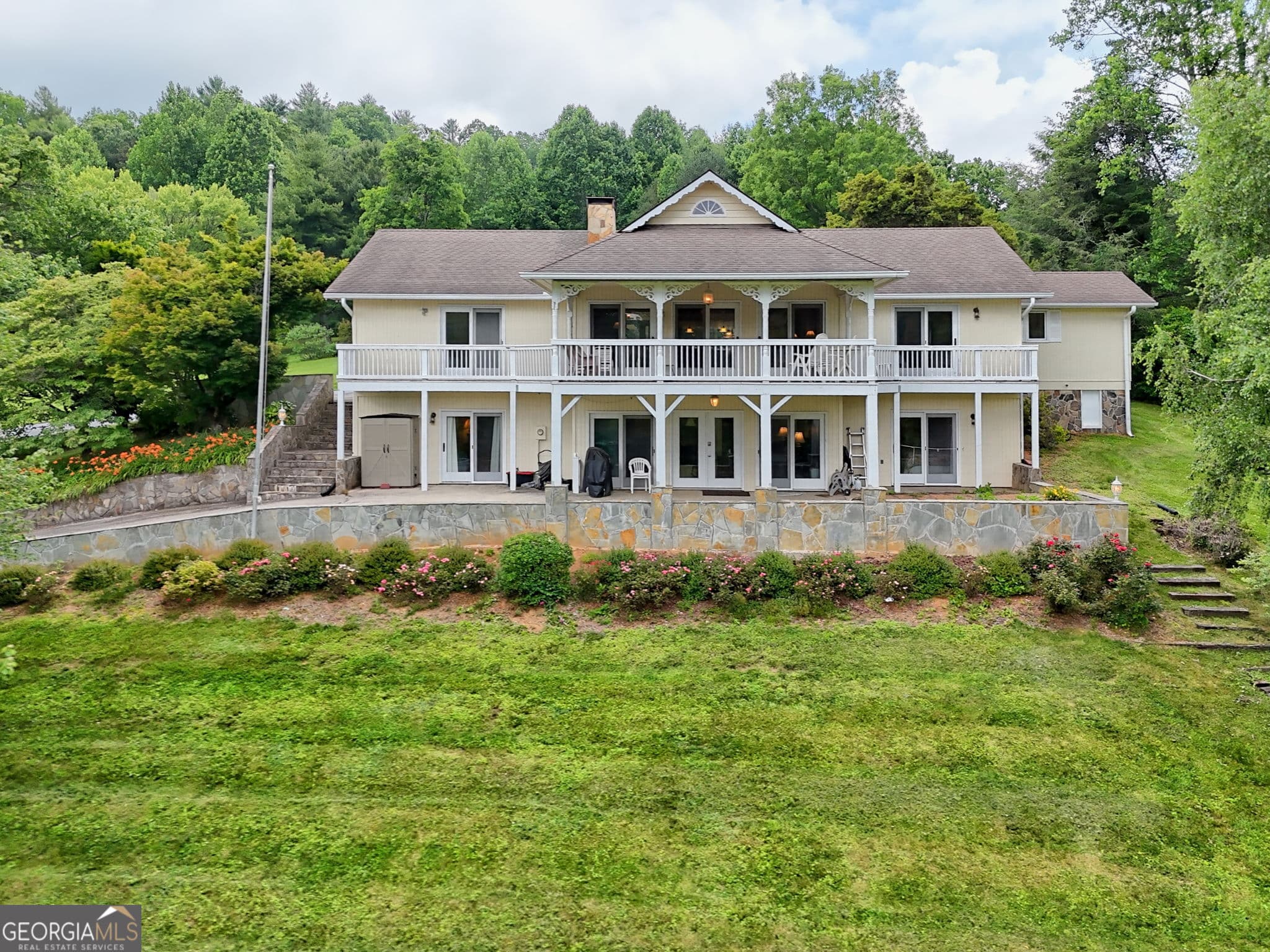 4 bedroom, 5.5 bathroom, 3,923 sq ft single family residence for sale at 70 Fairway Lane, Sky Valley, GA 30537
