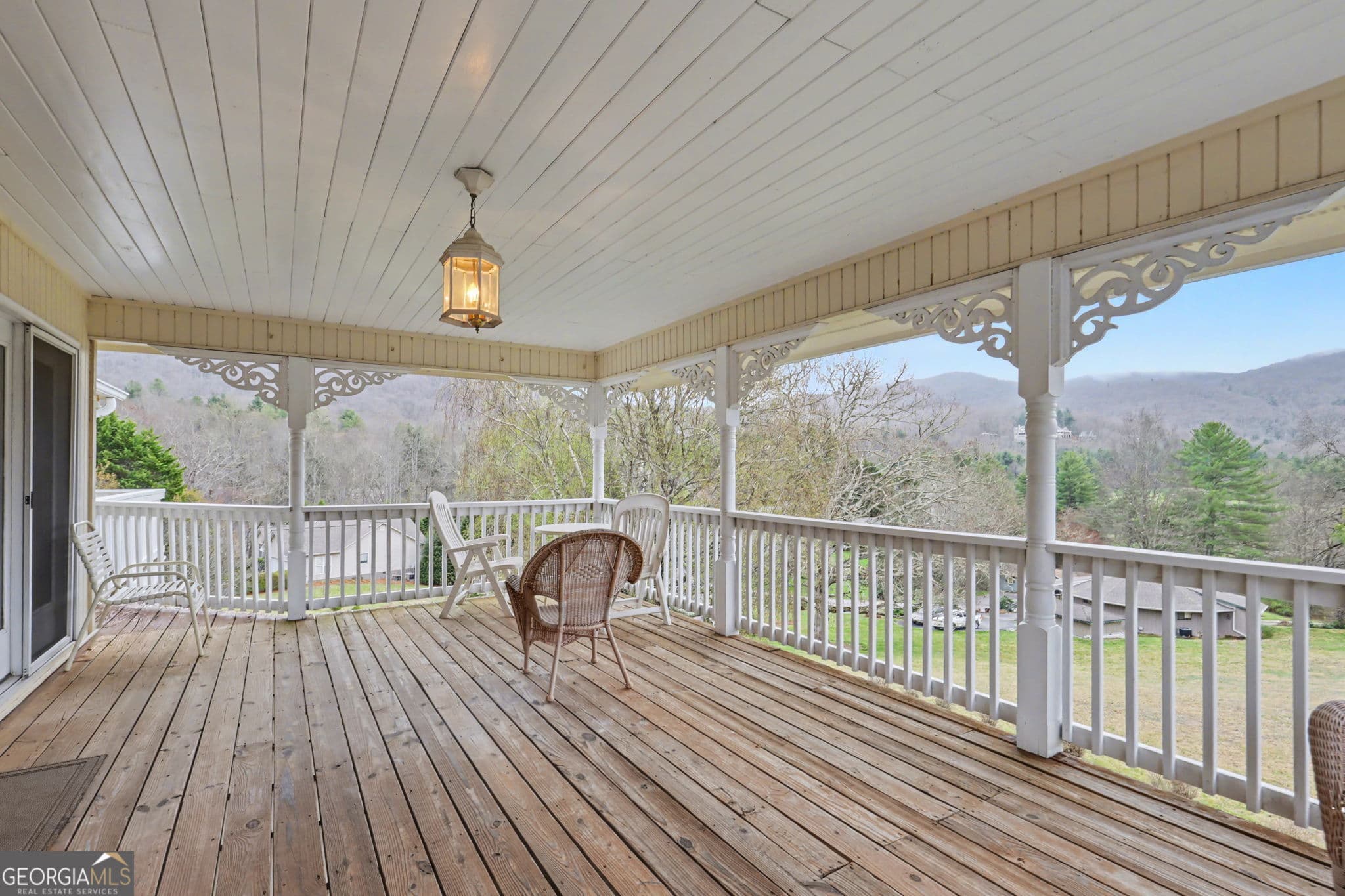 4 bedroom, 5.5 bathroom, 3,923 sq ft single family residence for sale at 70 Fairway Lane, Sky Valley, GA 30537 — photo 10