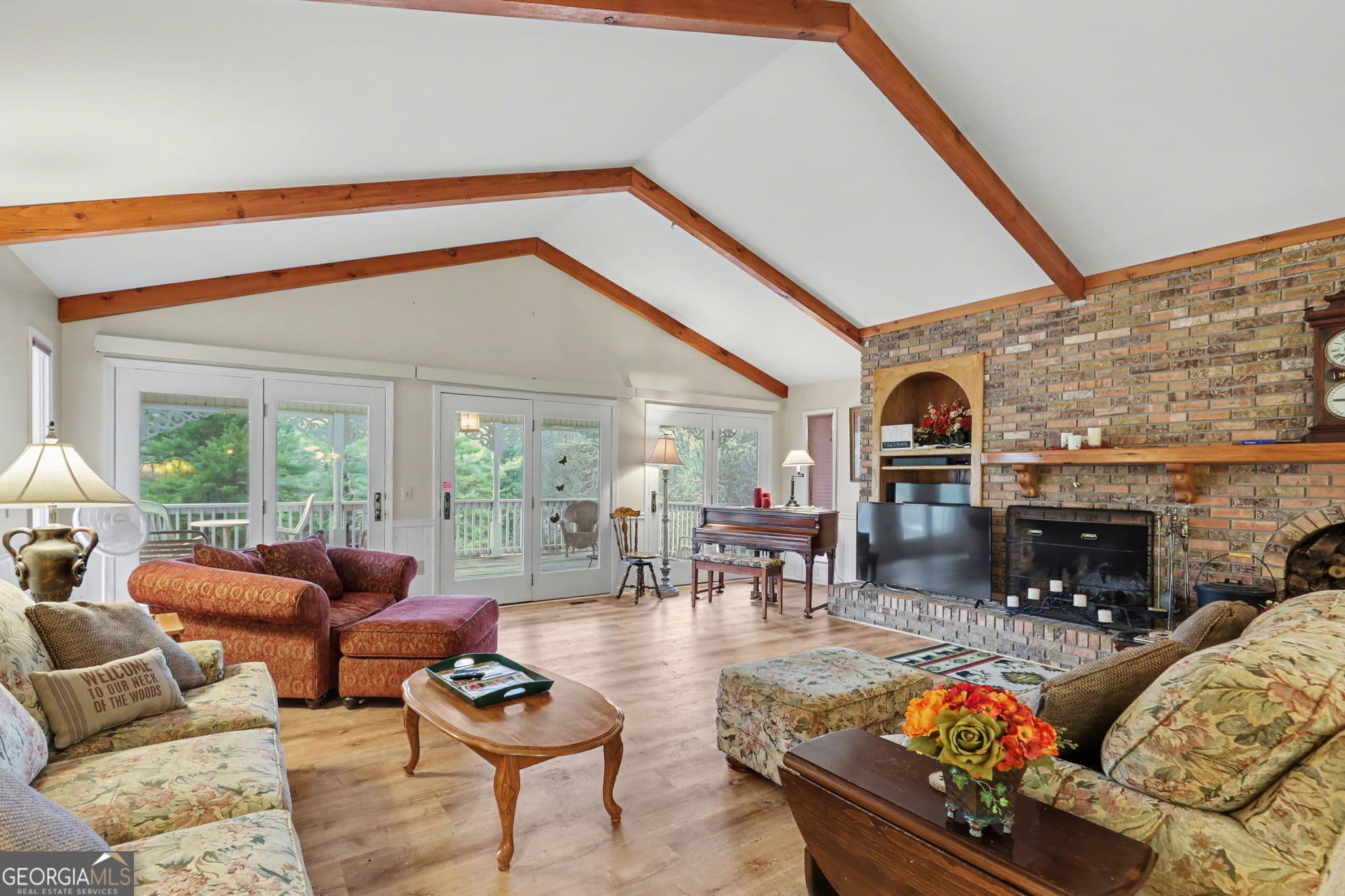 4 bedroom, 5.5 bathroom, 3,923 sq ft single family residence for sale at 70 Fairway Lane, Sky Valley, GA 30537 — photo 8