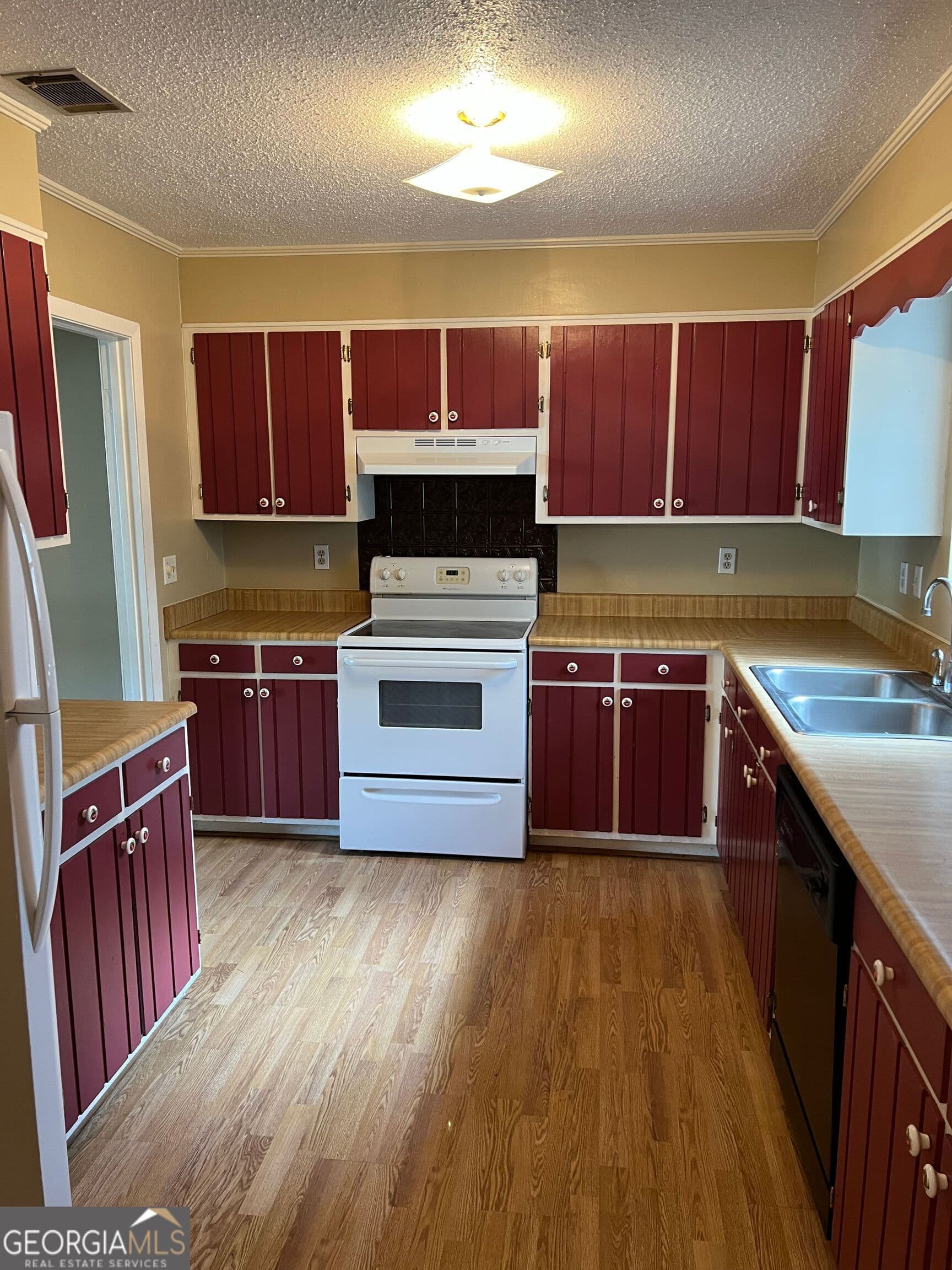 3 bedroom, 2 bathroom, 1,312 sq ft single family residence for rent at 203 Courtney Place, St. Marys, GA 31558 for $1,700 a month — photo 4