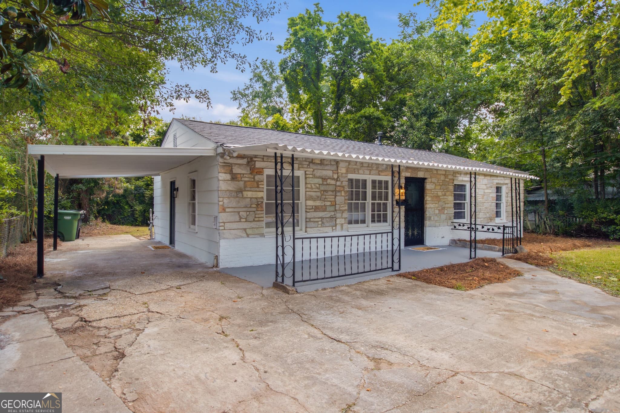 3 bedroom, 1 bathroom, 1,008 sq ft single family residence under contract at 1510 Winshire Street, Columbus, GA 31903 — photo 2