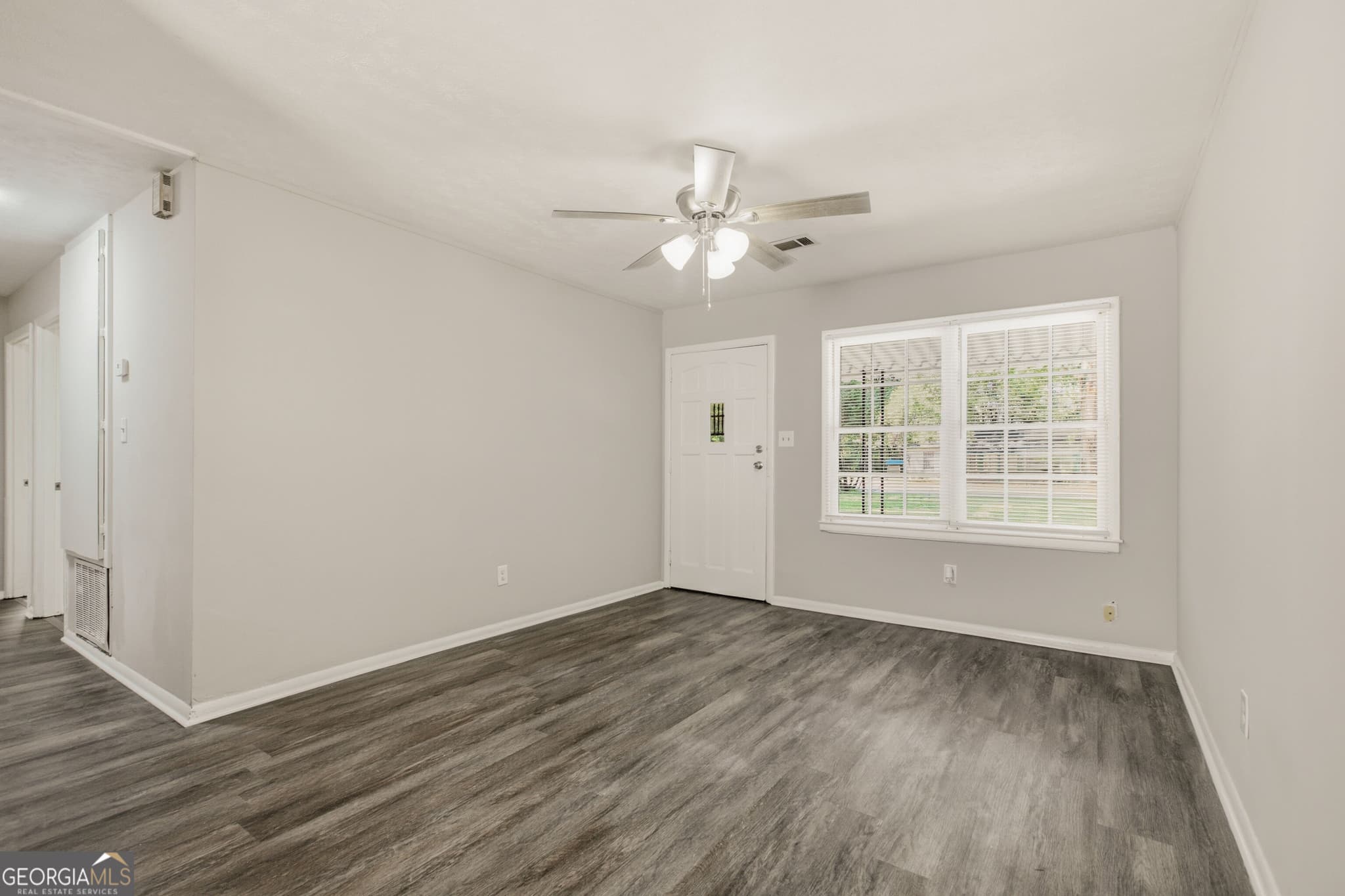 3 bedroom, 1 bathroom, 1,008 sq ft single family residence under contract at 1510 Winshire Street, Columbus, GA 31903 — photo 4
