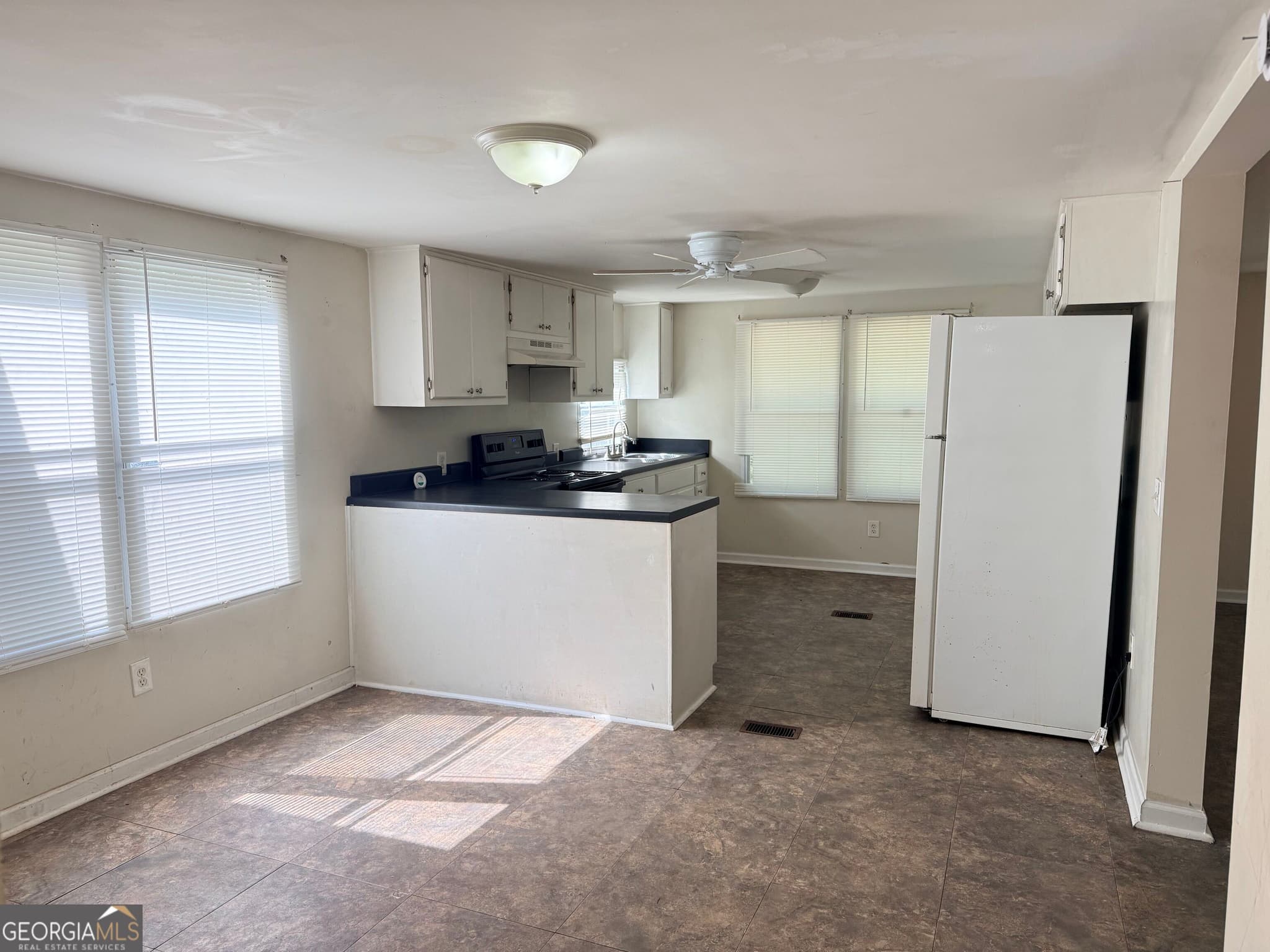 3 bedroom, 2 bathroom manufactured home,single family residence under contract at 587 Kendricks Road, Brooklet, GA 30415 — photo 7