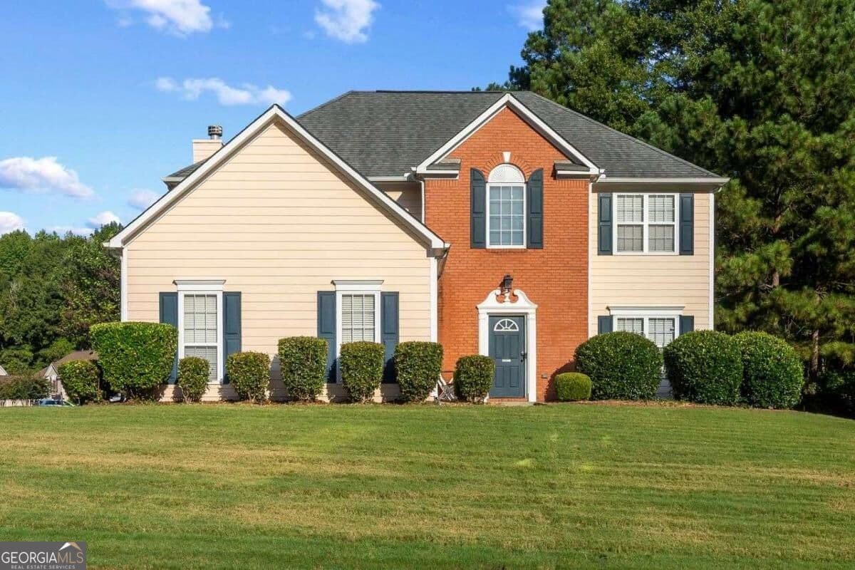 4 bedroom, 2.5 bathroom, 2,202 sq ft single family residence for sale at 473 Concord Circle, Mcdonough, GA 30253 — photo 3