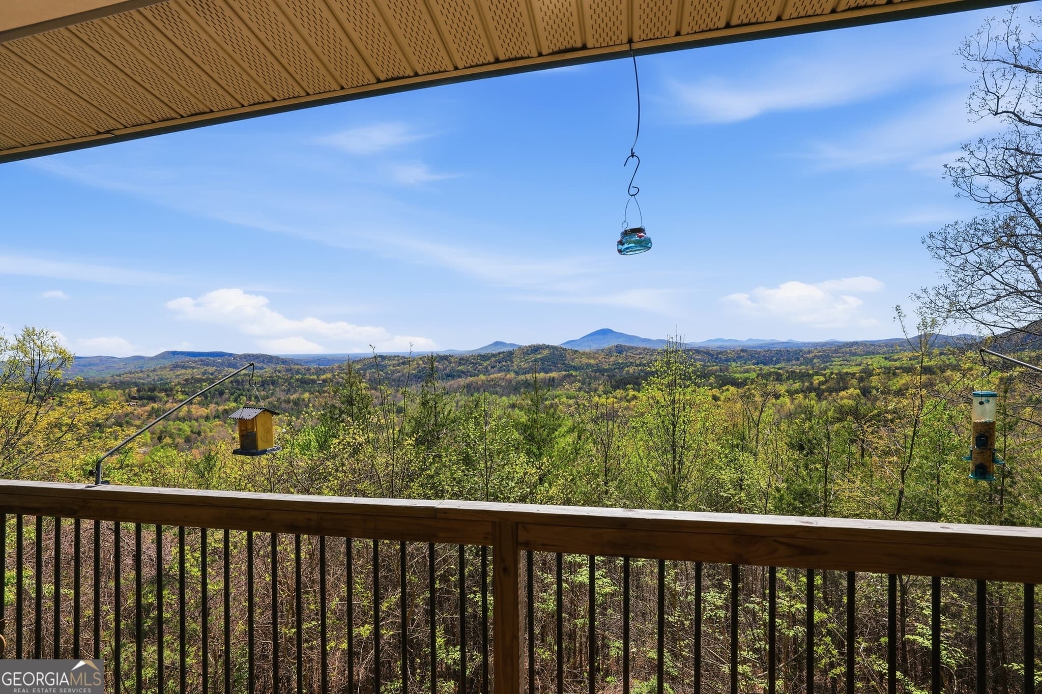 3 bedroom, 2 bathroom, 2,200 sq ft single family residence for sale at 378 Matadore Vista, Sautee Nacoochee, GA 30571 — photo 1 of 55