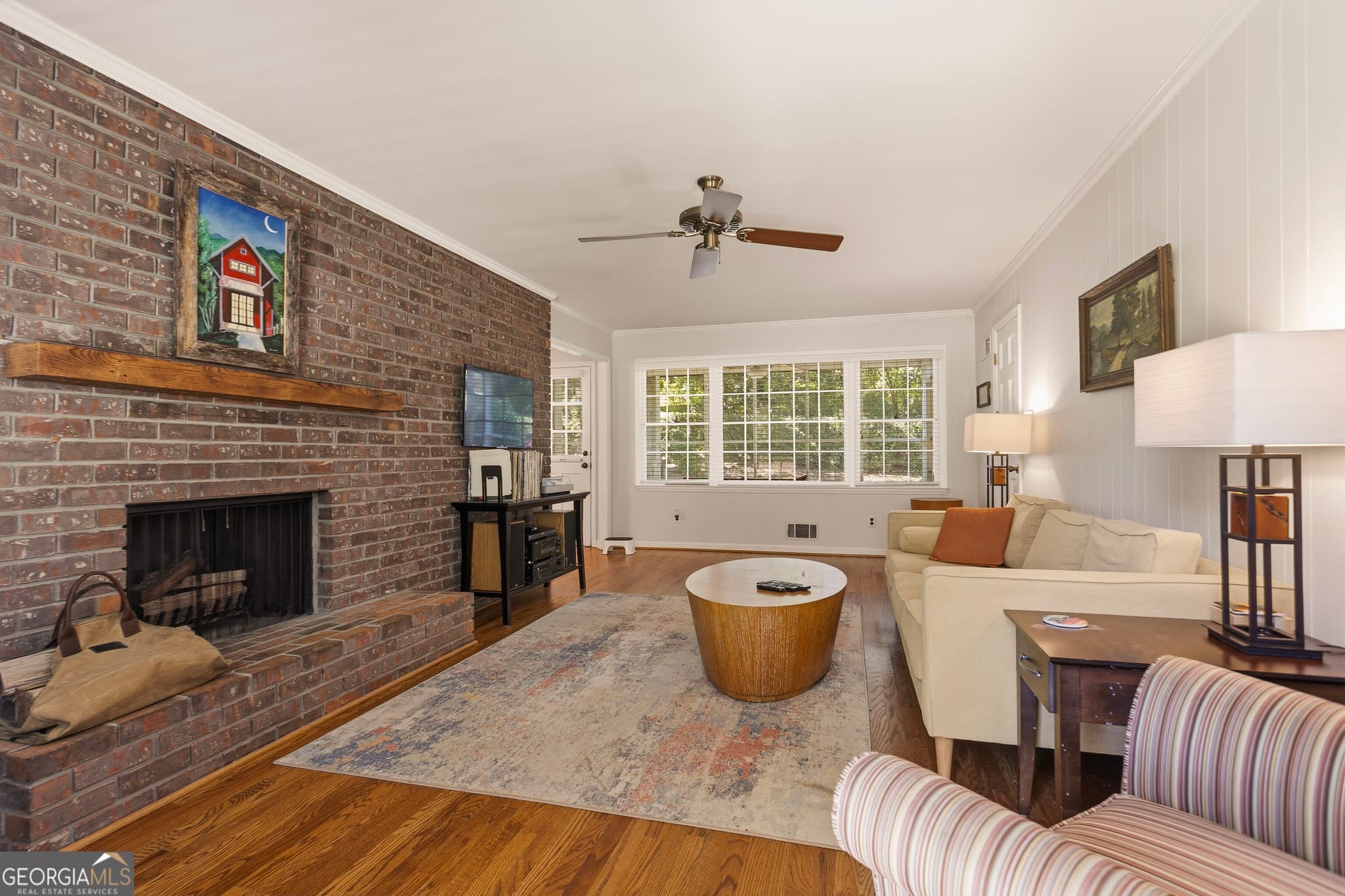 4 bedroom, 3 bathroom, 2,744 sq ft single family residence for sale at 38 Sherwood Drive, Newnan, GA 30263 — photo 3