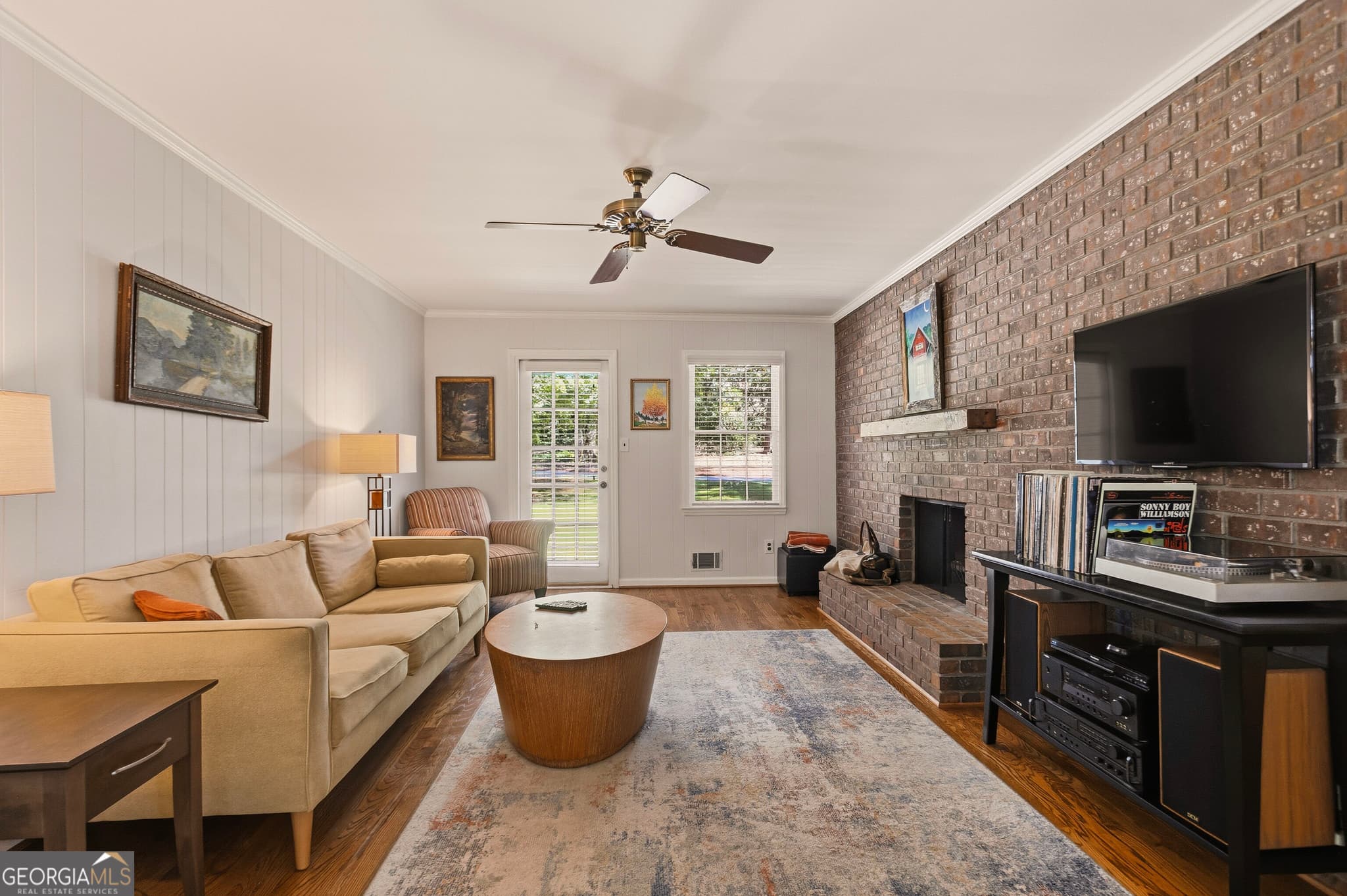 4 bedroom, 3 bathroom, 2,744 sq ft single family residence for sale at 38 Sherwood Drive, Newnan, GA 30263 — photo 4