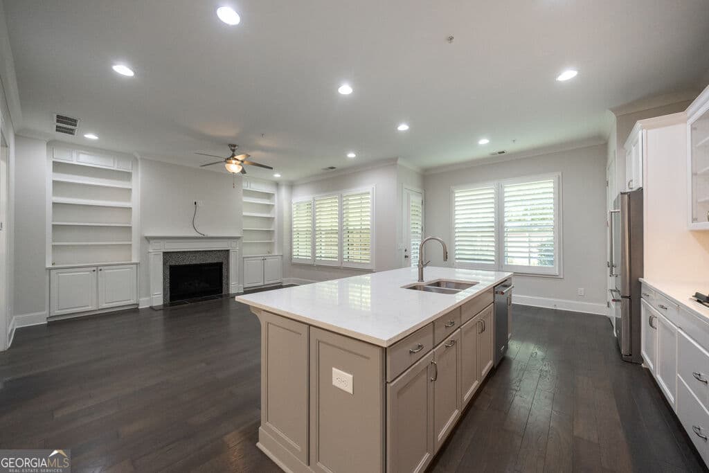 3 bedroom, 3.5 bathroom, 3,785 sq ft townhouse for rent at 300 Sonatina Terrace, Alpharetta, GA 30009 for $5,000 a month — photo 8