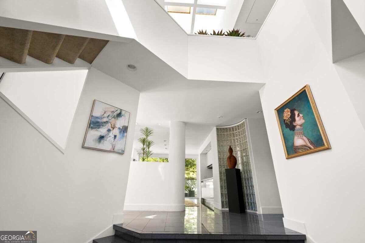4 bedroom, 5 bathroom single family residence for sale at 423 Hillside Drive, Atlanta, GA 30342 — photo 2