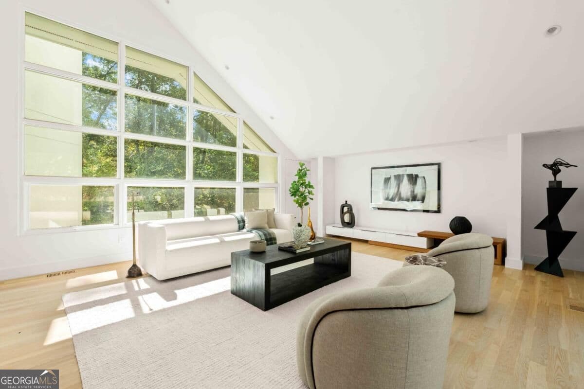 4 bedroom, 5 bathroom single family residence for sale at 423 Hillside Drive, Atlanta, GA 30342 — photo 5