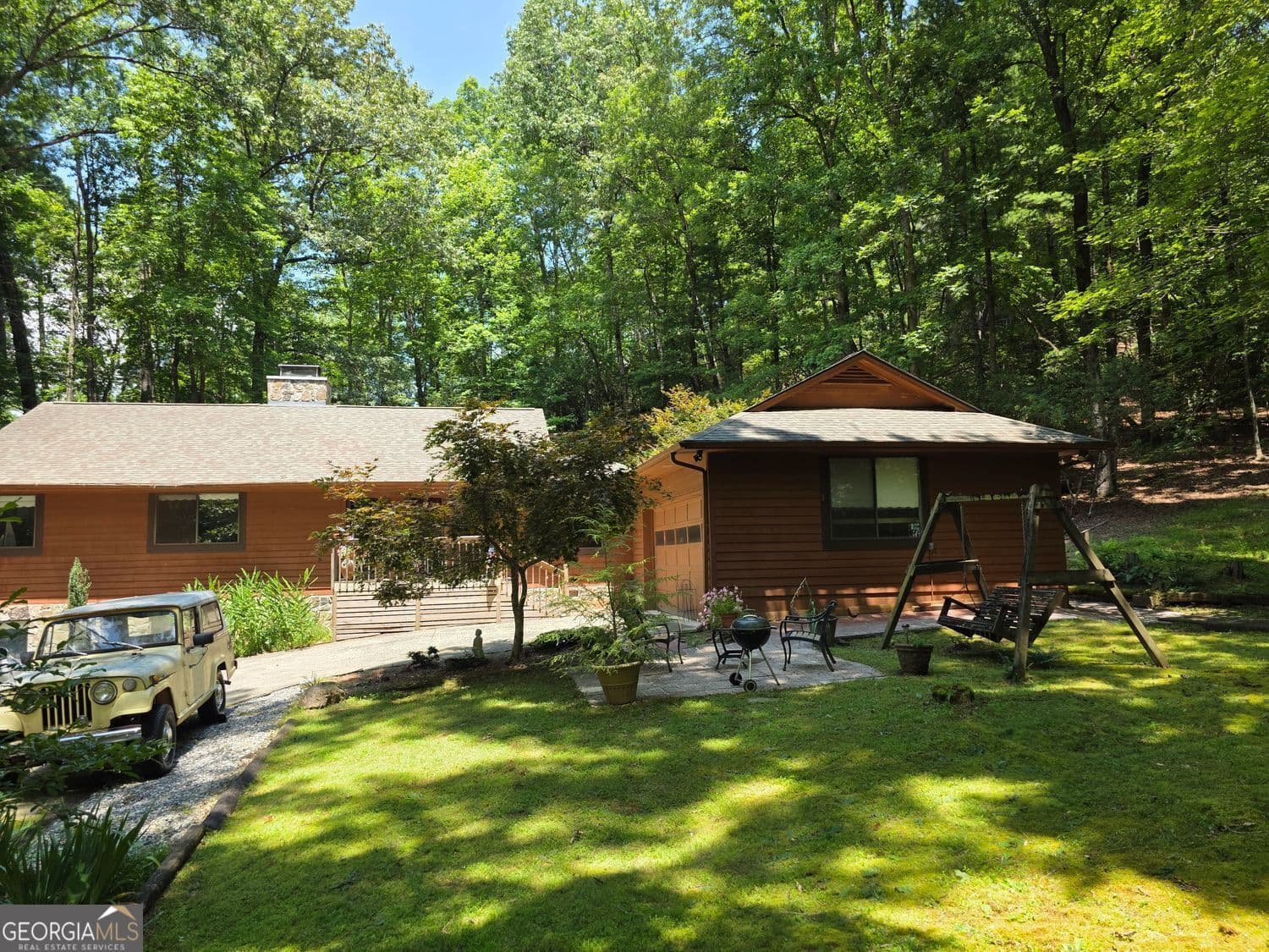 3 bedroom, 3 bathroom, 2,906 sq ft cabin,single family residence sold at 231 Laurelwood, Sautee Nacoochee, GA 30571