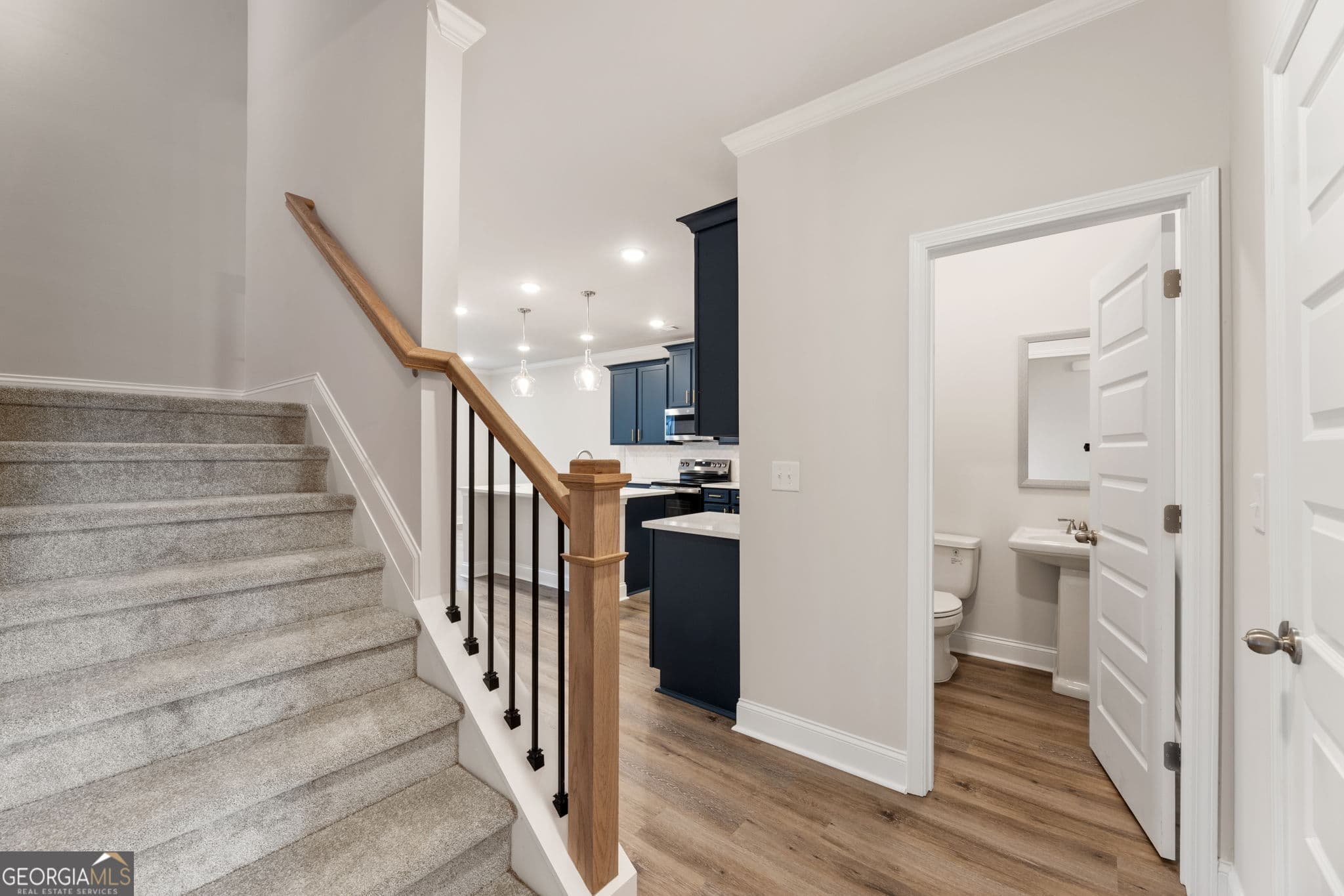 3 bedroom, 2.5 bathroom townhouse for sale at 5665 Overview Drive, Flowery Branch, GA 30542 — photo 6