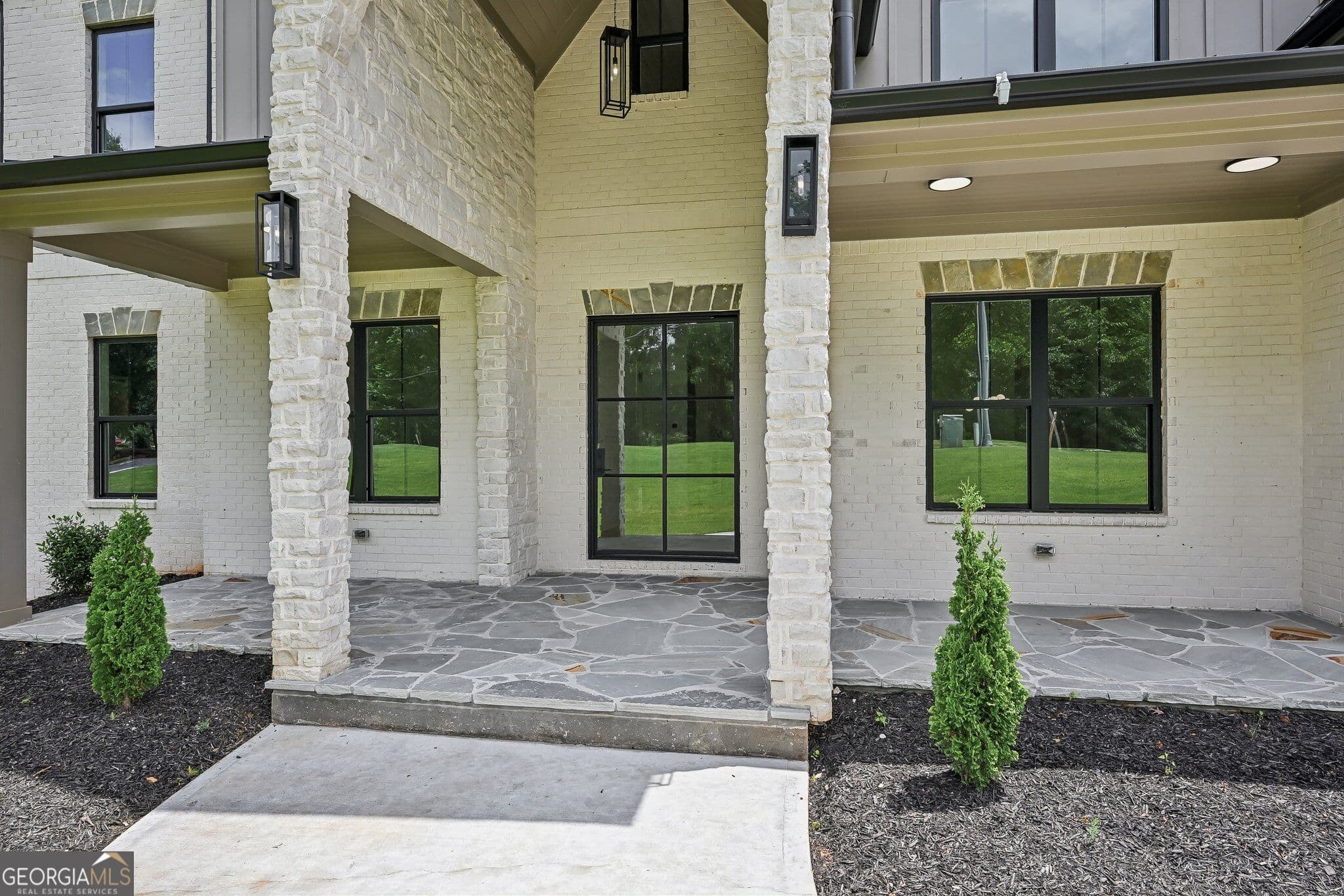5 bedroom, 5.5 bathroom, 5,782 sq ft single family residence for sale at 3263 N Bogan Road, Buford, GA 30519 — photo 2
