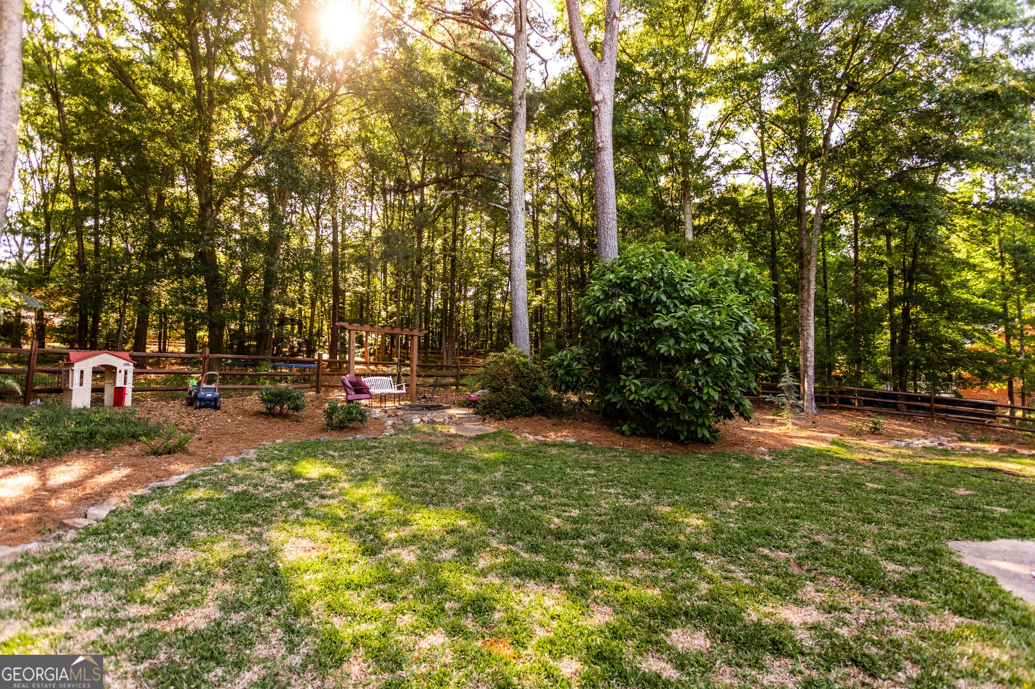 4 bedroom, 2.5 bathroom, 2,670 sq ft single family residence for sale at 931 SW Providence Lane, Monroe, GA 30656 — photo 6