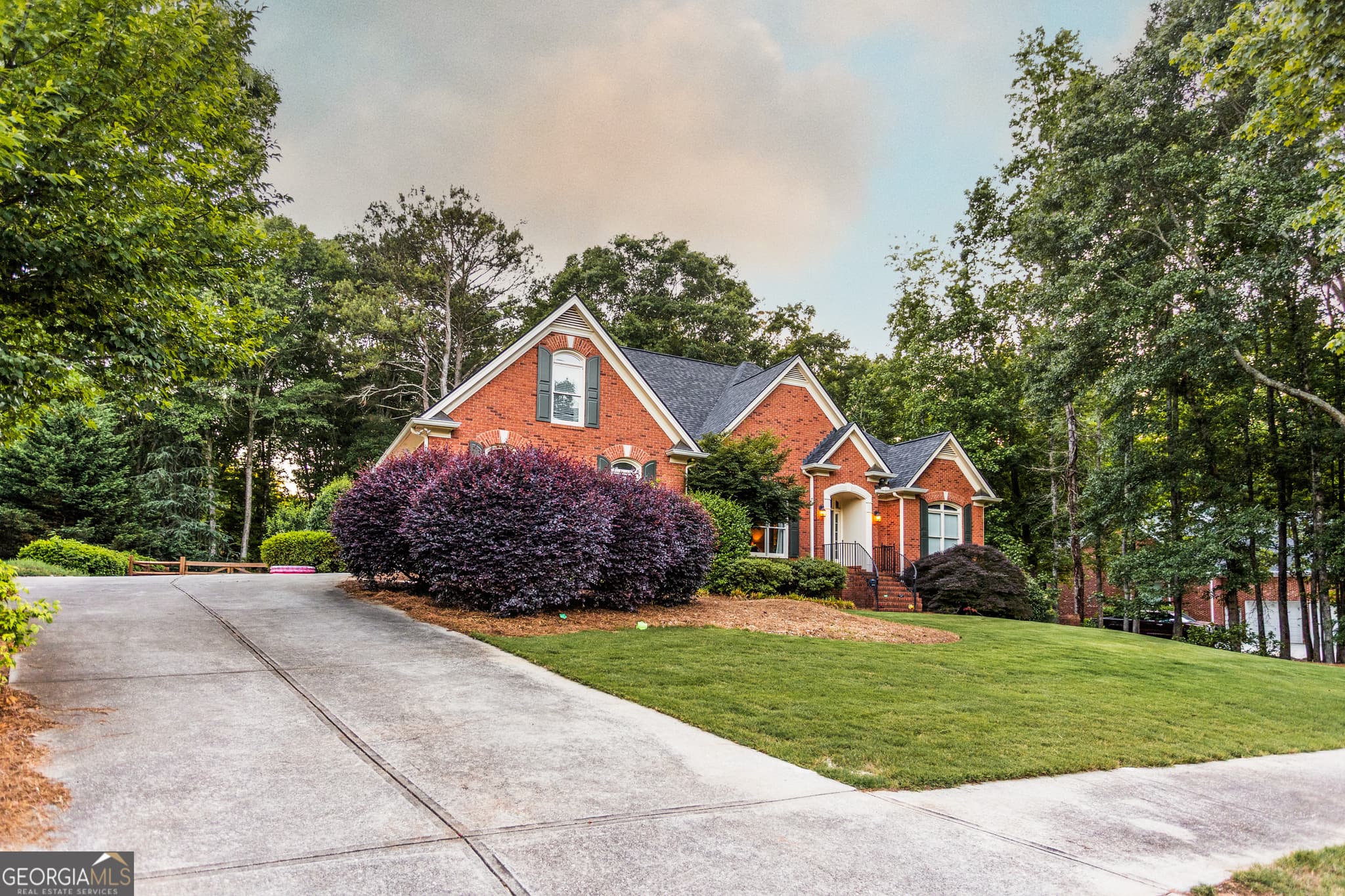 4 bedroom, 2.5 bathroom, 2,670 sq ft single family residence for sale at 931 SW Providence Lane, Monroe, GA 30656 — photo 3