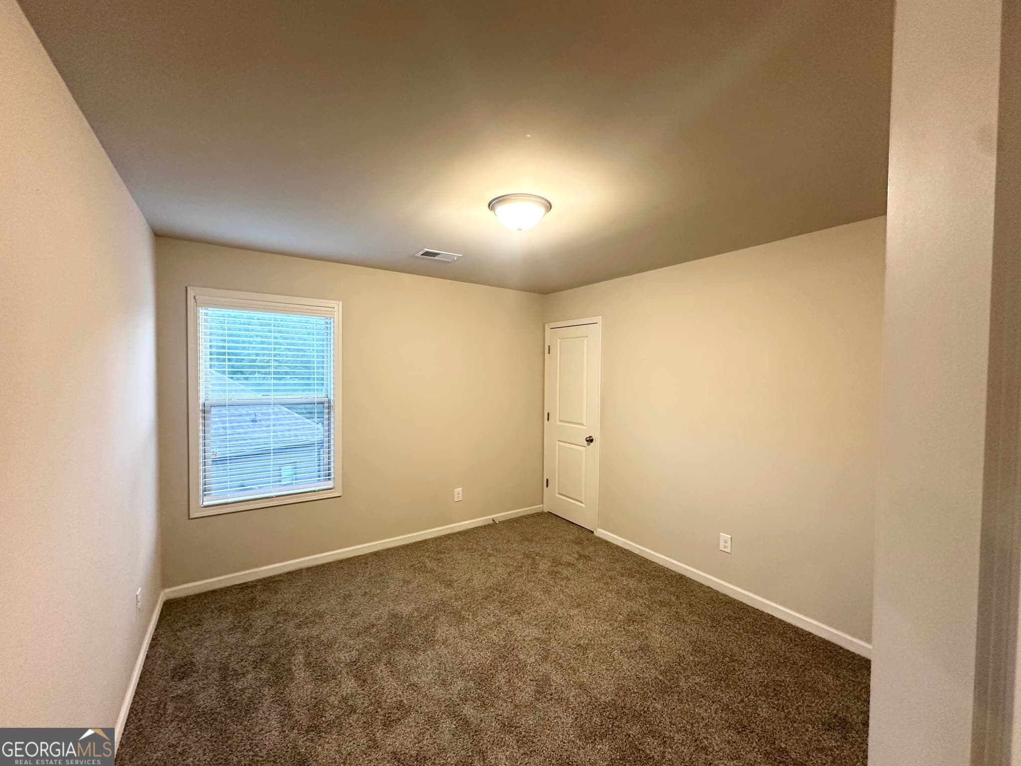 4 bedroom, 2.5 bathroom, 2,301 sq ft single family residence for sale at 138 Donegal Way, Dallas, GA 30132 — photo 9