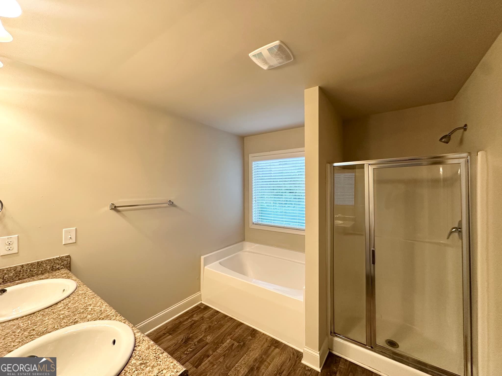 4 bedroom, 2.5 bathroom, 2,301 sq ft single family residence for sale at 138 Donegal Way, Dallas, GA 30132 — photo 8