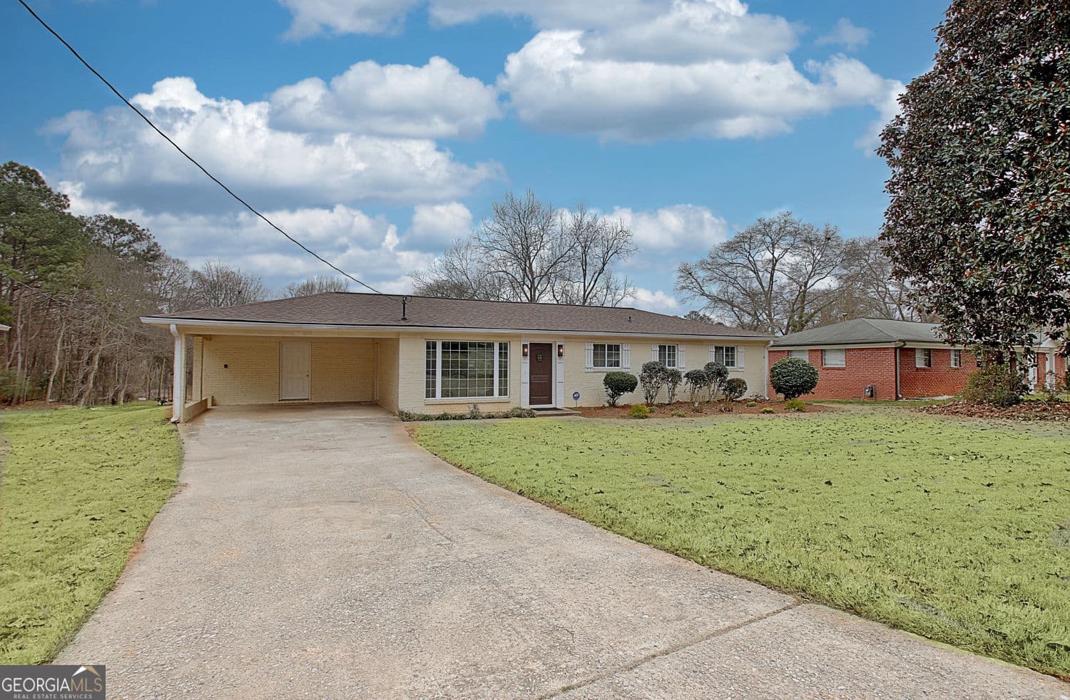 3 bedroom, 2 bathroom, 2,840 sq ft single family residence for rent at 183 Pine Street, Fairburn, GA 30213 for $2,200 a month — photo 2
