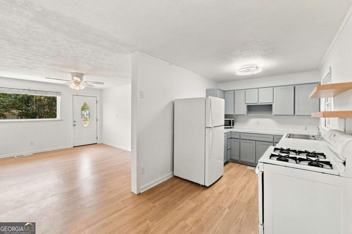 3 bedroom, 1 bathroom, 1,150 sq ft single family residence for sale at 179 Long Drive, Marietta, GA 30060 — photo 6