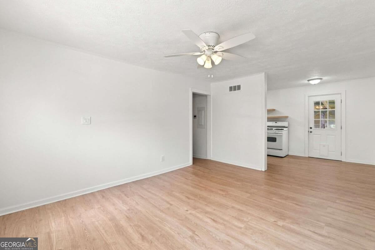 3 bedroom, 1 bathroom, 1,150 sq ft single family residence for sale at 179 Long Drive, Marietta, GA 30060 — photo 5