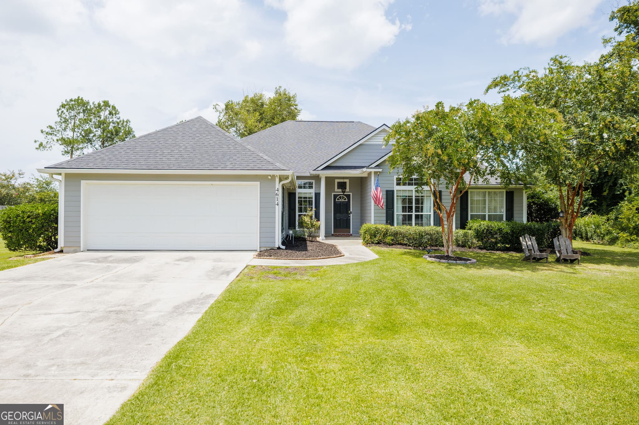 4 bedroom, 3 bathroom, 2,222 sq ft single family residence for sale at 4614 Briarberry Drive, Valdosta, GA 31602 — photo 1 of 47