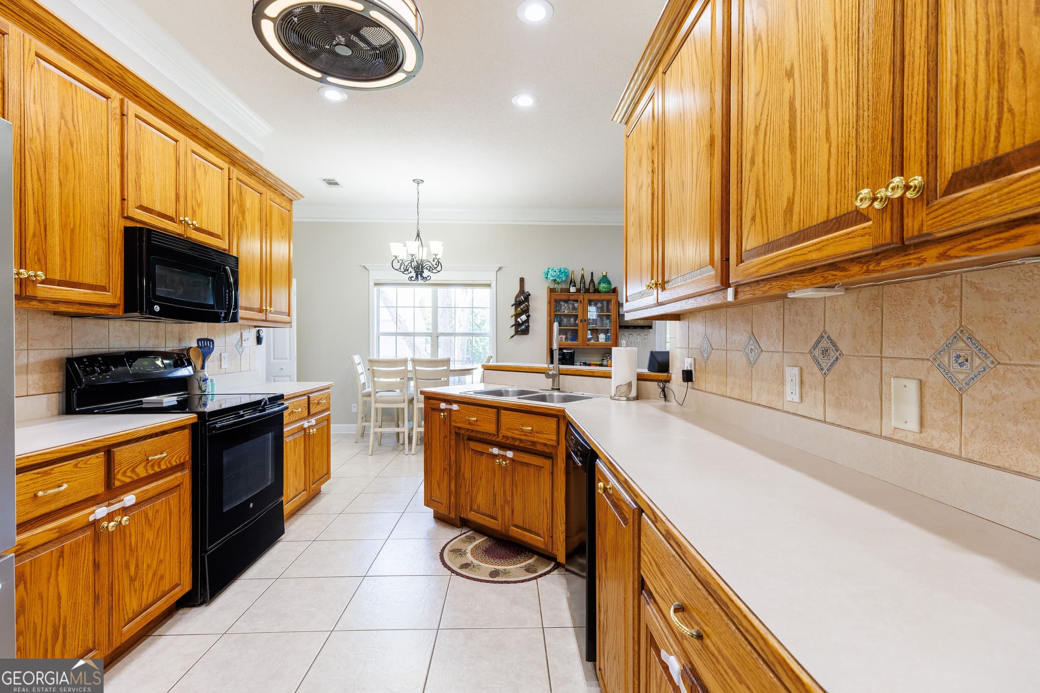 4 bedroom, 3 bathroom, 2,222 sq ft single family residence for sale at 4614 Briarberry Drive, Valdosta, GA 31602 — photo 10