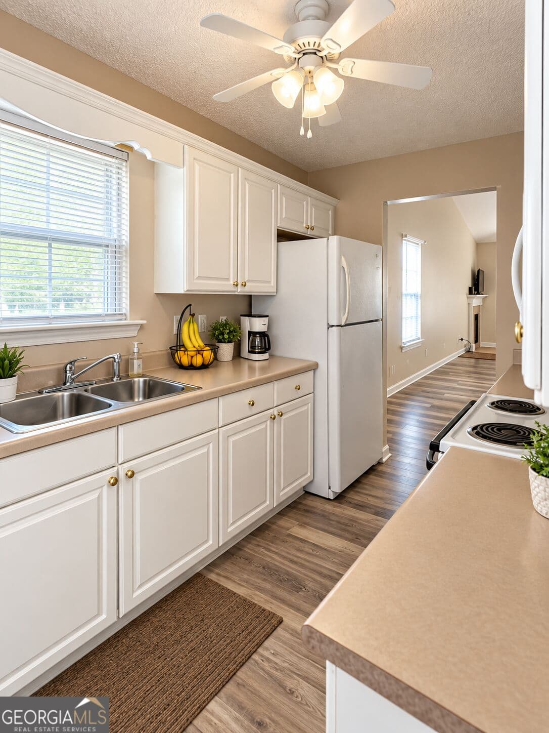 2 bedroom, 2 bathroom, 1,209 sq ft townhouse for sale at 1775 Summerwoods Lane, Griffin, GA 30224 — photo 6