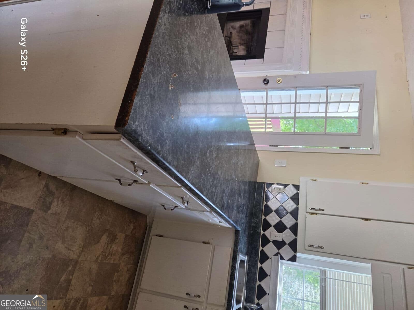 3 bedroom, 2 bathroom single family residence for sale at 8257 Mountain Pass, Riverdale, GA 30274 — photo 8