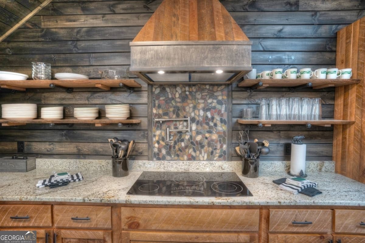 6 bedroom, 4.5 bathroom, 3,248 sq ft cabin,single family residence for sale at 481 Chastain Road, Sautee Nacoochee, GA 30571 — photo 6