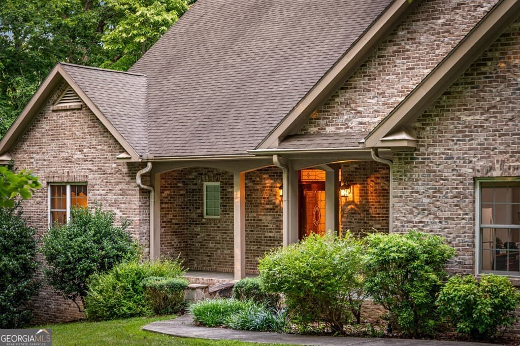 4 bedroom, 4 bathroom, 5,722 sq ft single family residence for sale at 541 Davis Road, Blue Ridge, GA 30513 — photo 5