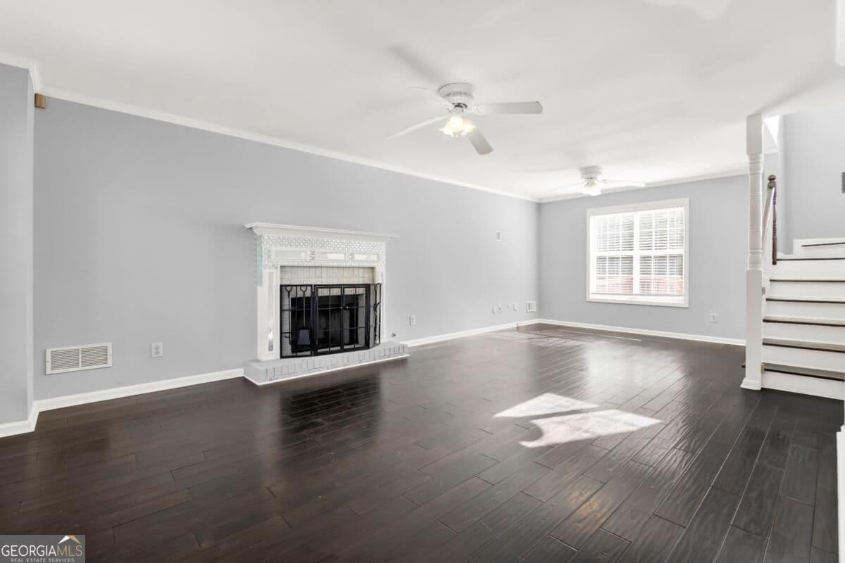 5 bedroom, 3.5 bathroom, 2,902 sq ft single family residence for sale at 1004 Crown River Parkway, Mcdonough, GA 30252 — photo 3