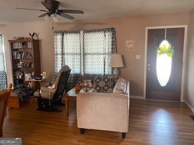 3 bedroom, 2 bathroom, 1,780 sq ft single family residence under contract at 427 West Allen Lane, Thomaston, GA 30286 — photo 2