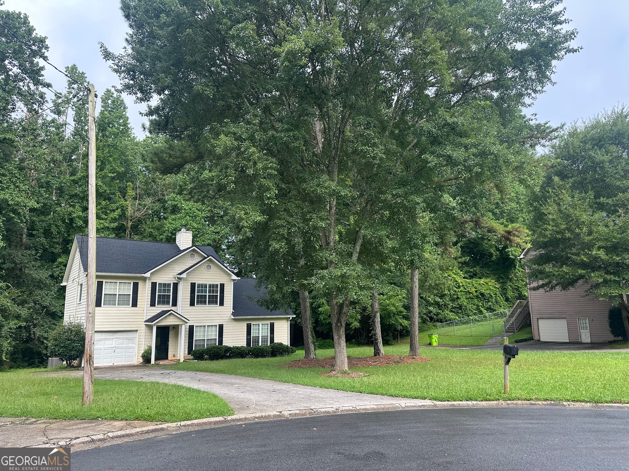 3 bedroom, 2.5 bathroom, 2,002 sq ft single family residence for rent at 6180 S Glenn Forest Street, Mableton, GA 30126 for $2,000 a month — photo 1 of 1