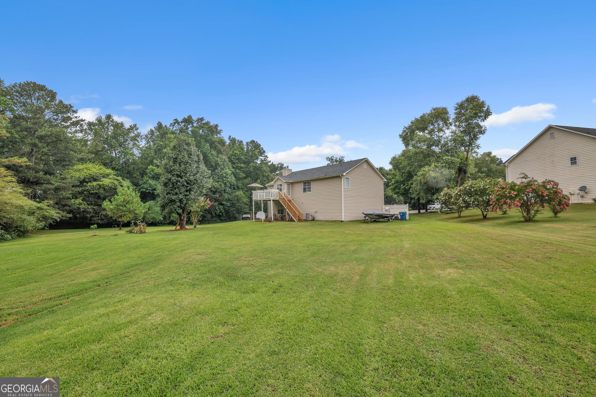 3 bedroom, 2.5 bathroom, 2,600 sq ft single family residence for sale at 401 Nicole Court, Winder, GA 30680 — photo 6
