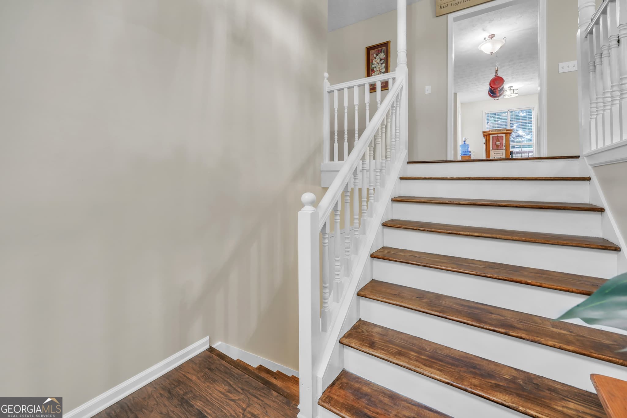 3 bedroom, 2.5 bathroom, 2,600 sq ft single family residence for sale at 401 Nicole Court, Winder, GA 30680 — photo 7
