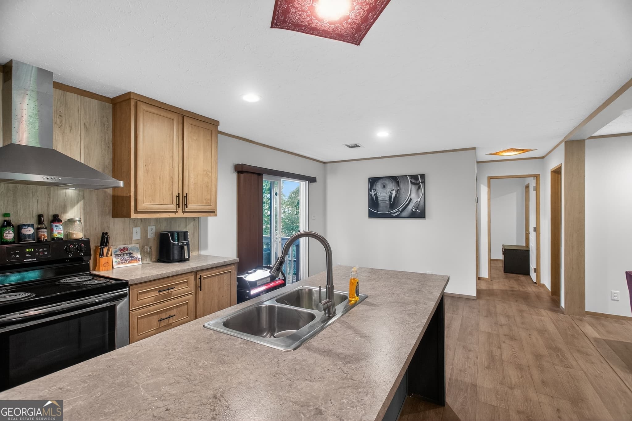 3 bedroom, 2 bathroom, 1,568 sq ft manufactured home,single family residence for sale at 219 Compass Road, Jesup, GA 31545 — photo 10