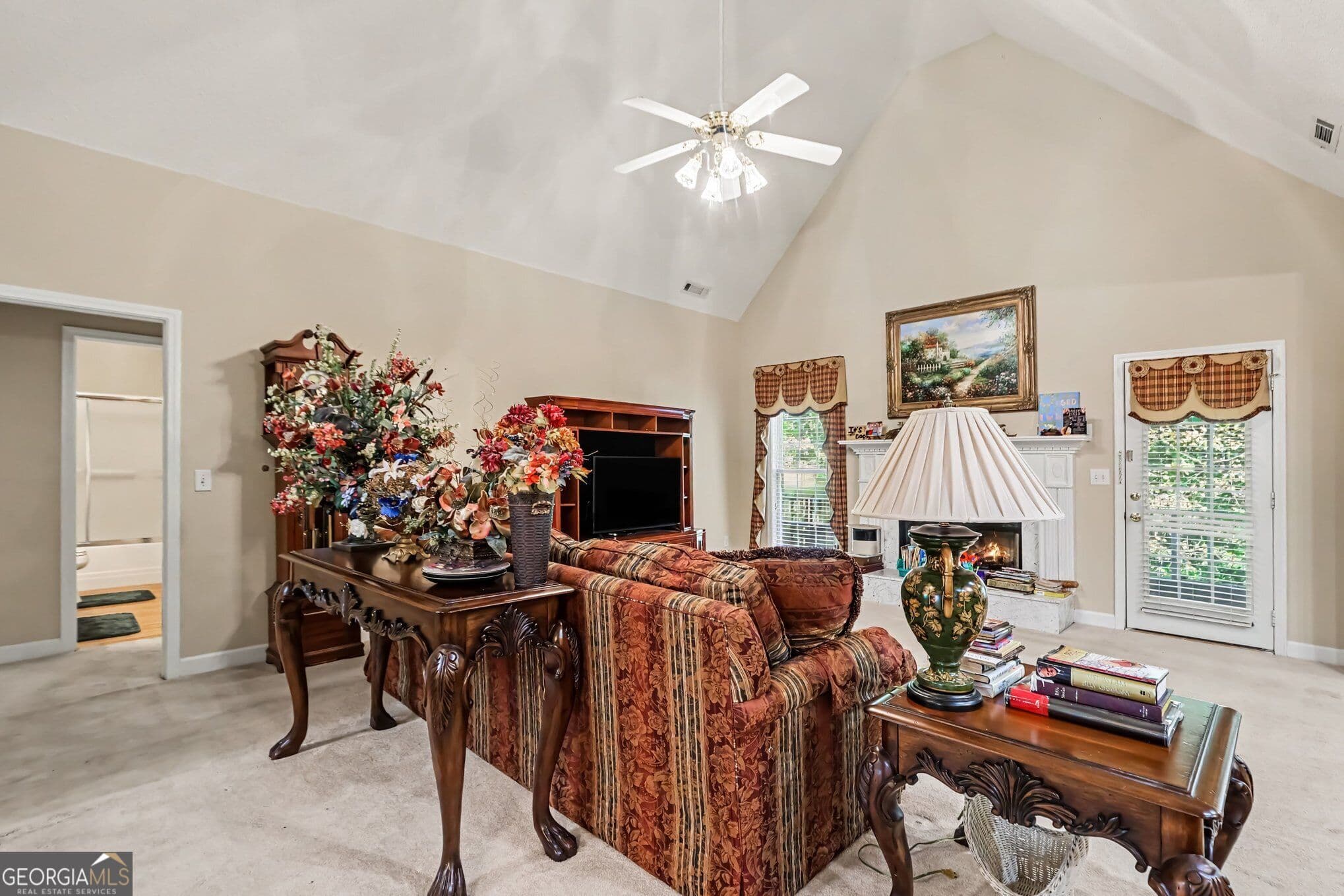 3 bedroom, 4.5 bathroom, 3,352 sq ft single family residence for sale at 235 Line Creek Cir, Sharpsburg, GA 30277 — photo 6