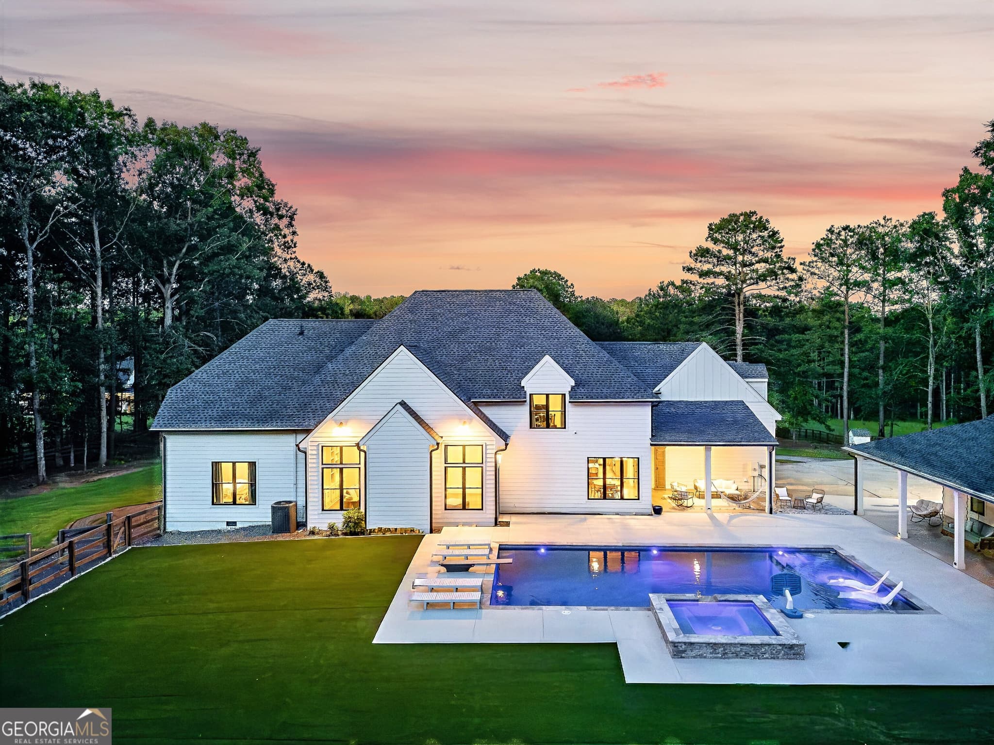 5 bedroom, 3.5 bathroom, 5,666 sq ft single family residence for sale at 583 Padgett Road, Senoia, GA 30276 — photo 3
