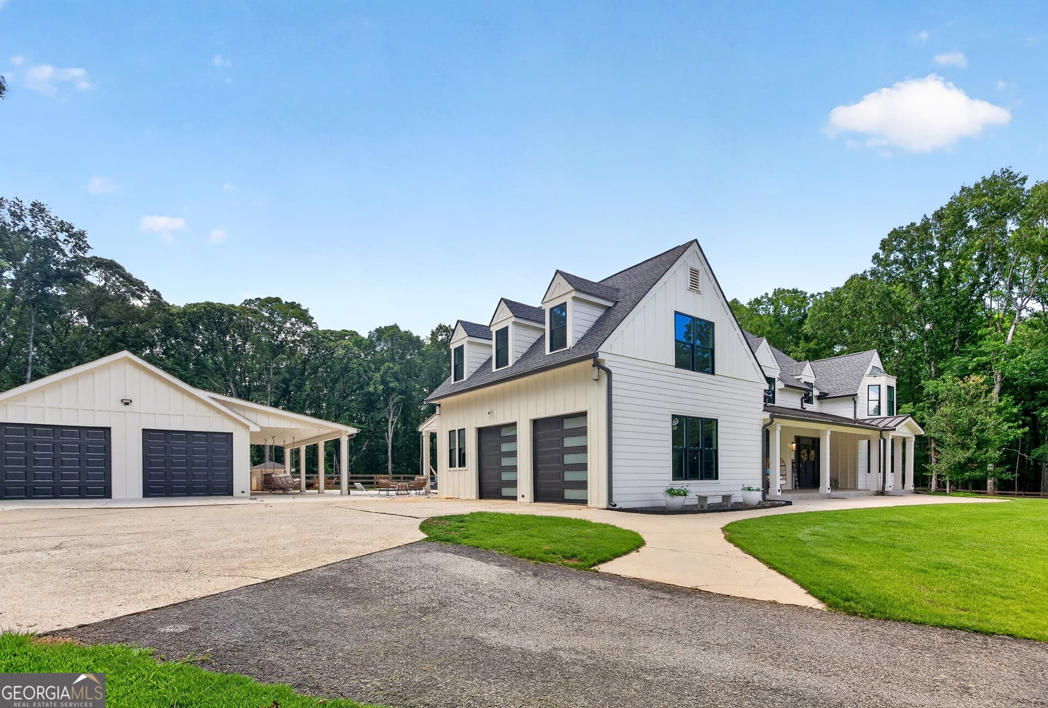 5 bedroom, 3.5 bathroom, 5,666 sq ft single family residence for sale at 583 Padgett Road, Senoia, GA 30276 — photo 10