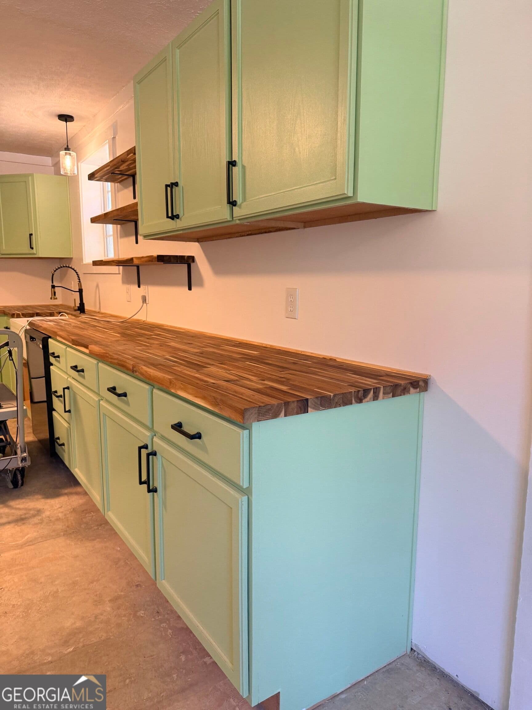 3 bedroom, 2 bathroom, 2,356 sq ft single family residence for sale at 1050 Scott Branch Road, Williamson, GA 30292 — photo 10