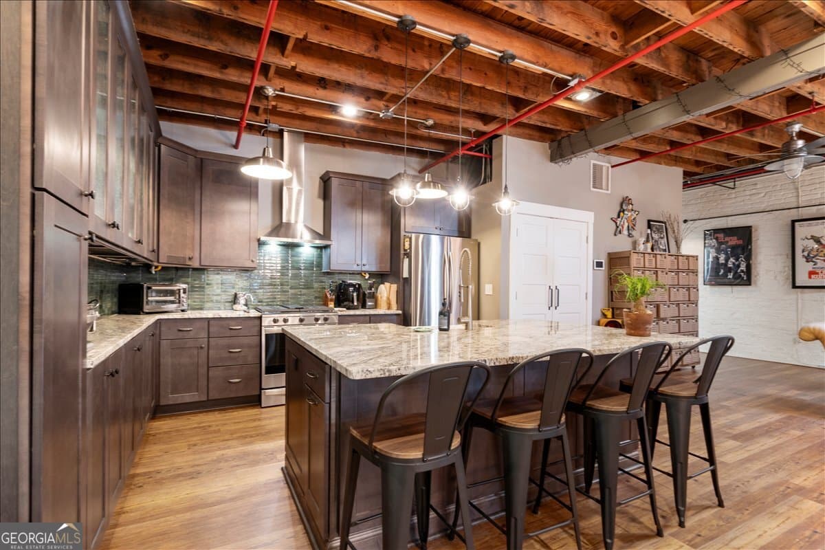 2 bedroom, 2 bathroom, 2,108 sq ft loft,condominium for sale at 585 White Circle 402, Athens, GA 30605 — photo 9