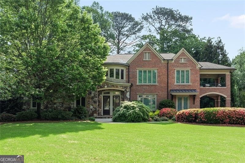 7 bedroom, 7.5 bathroom, 9,378 sq ft single family residence sold at 4835 Merlendale Court, Atlanta, GA 30327
