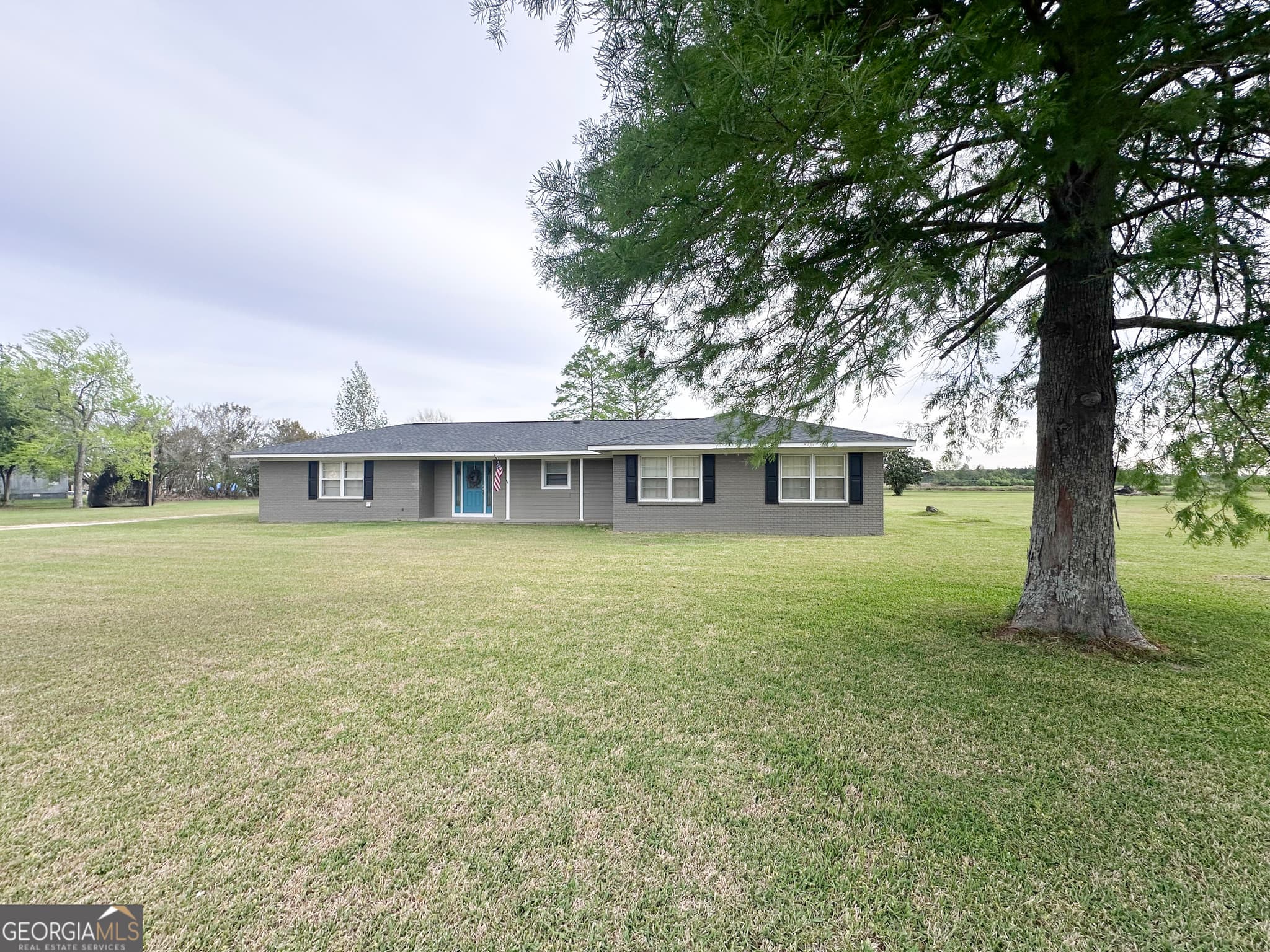 3 bedroom, 2 bathroom, 1,902 sq ft single family residence for sale at 657 GA Hwy 147, Reidsville, GA 30453 — photo 2