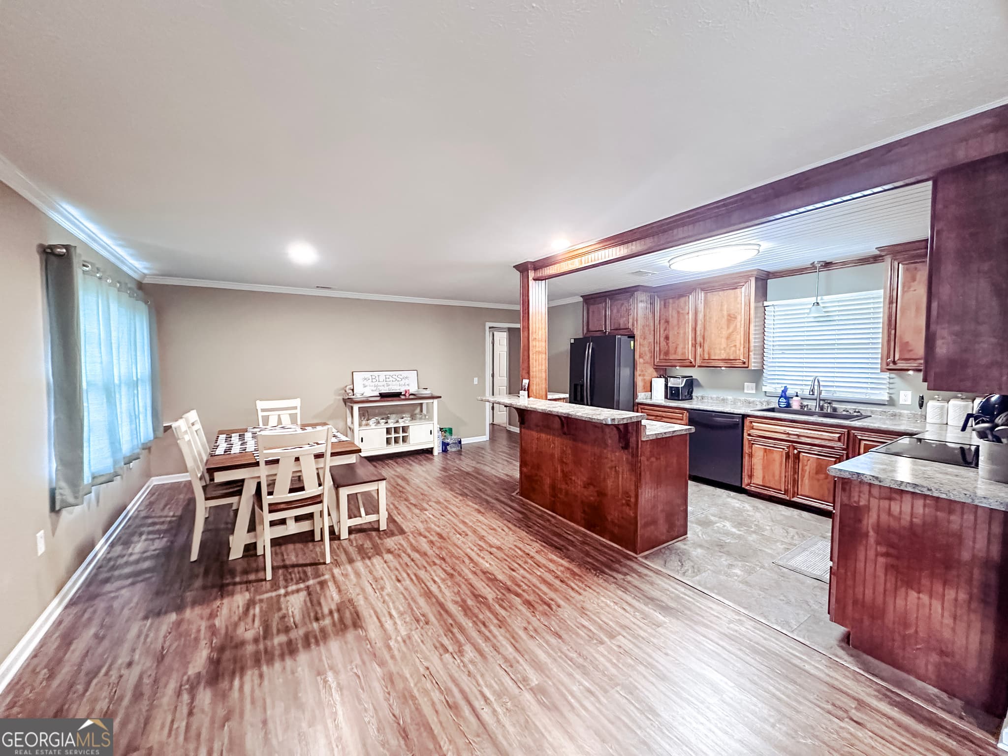 3 bedroom, 2 bathroom, 1,902 sq ft single family residence for sale at 657 GA Hwy 147, Reidsville, GA 30453 — photo 7