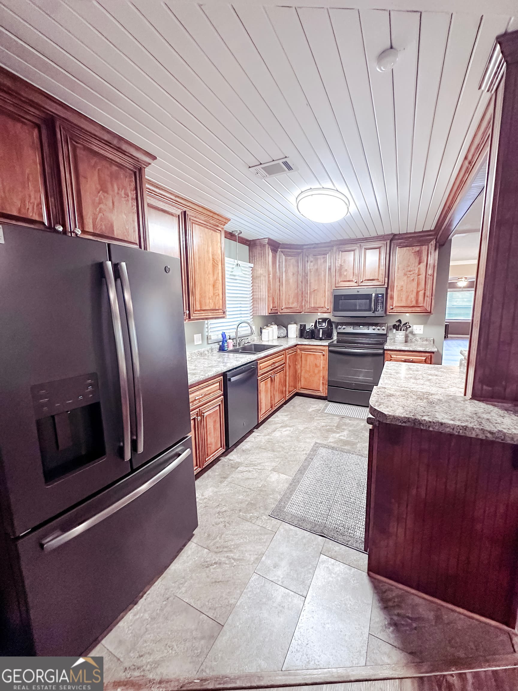 3 bedroom, 2 bathroom, 1,902 sq ft single family residence for sale at 657 GA Hwy 147, Reidsville, GA 30453 — photo 9