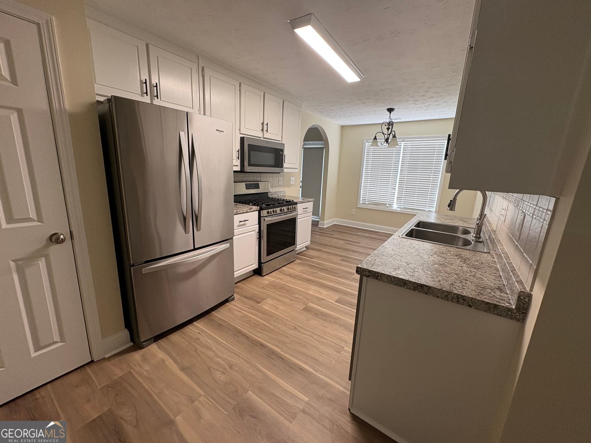 3 bedroom, 3 bathroom, 2,470 sq ft single family residence for sale at 2301 Piney Grove Road, Loganville, GA 30052 — photo 5