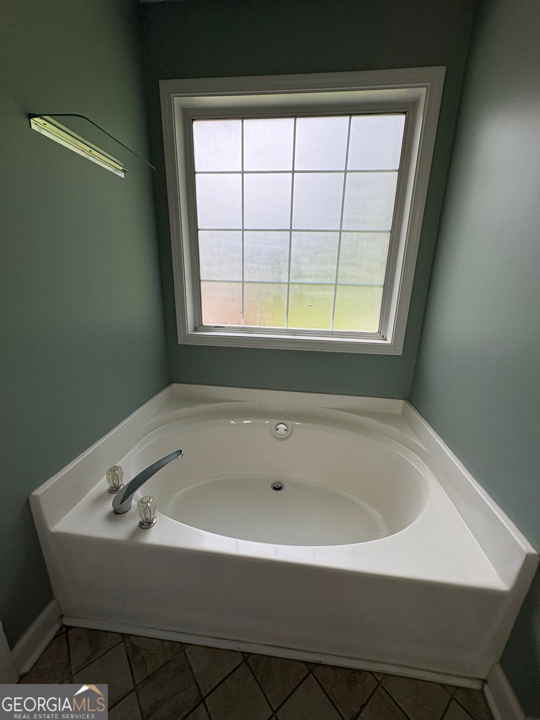 3 bedroom, 3 bathroom, 2,470 sq ft single family residence for sale at 2301 Piney Grove Road, Loganville, GA 30052 — photo 10