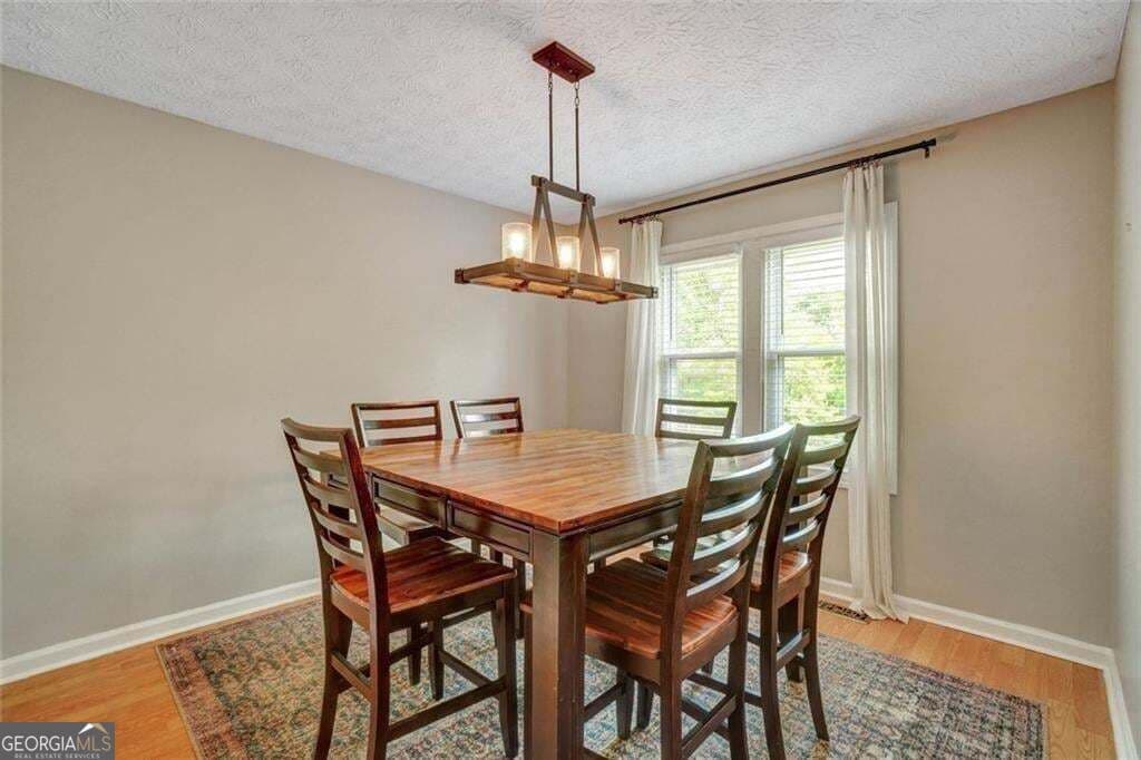 4 bedroom, 3 bathroom, 3,324 sq ft single family residence for sale at 4831 Highpoint Drive, Marietta, GA 30066 — photo 4