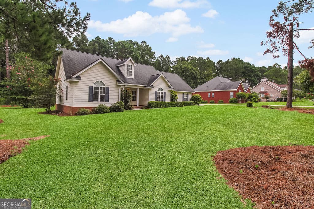 4 bedroom, 3 bathroom, 2,111 sq ft single family residence under contract at 1713 Muirfield Drive, Statesboro, GA 30458 — photo 6