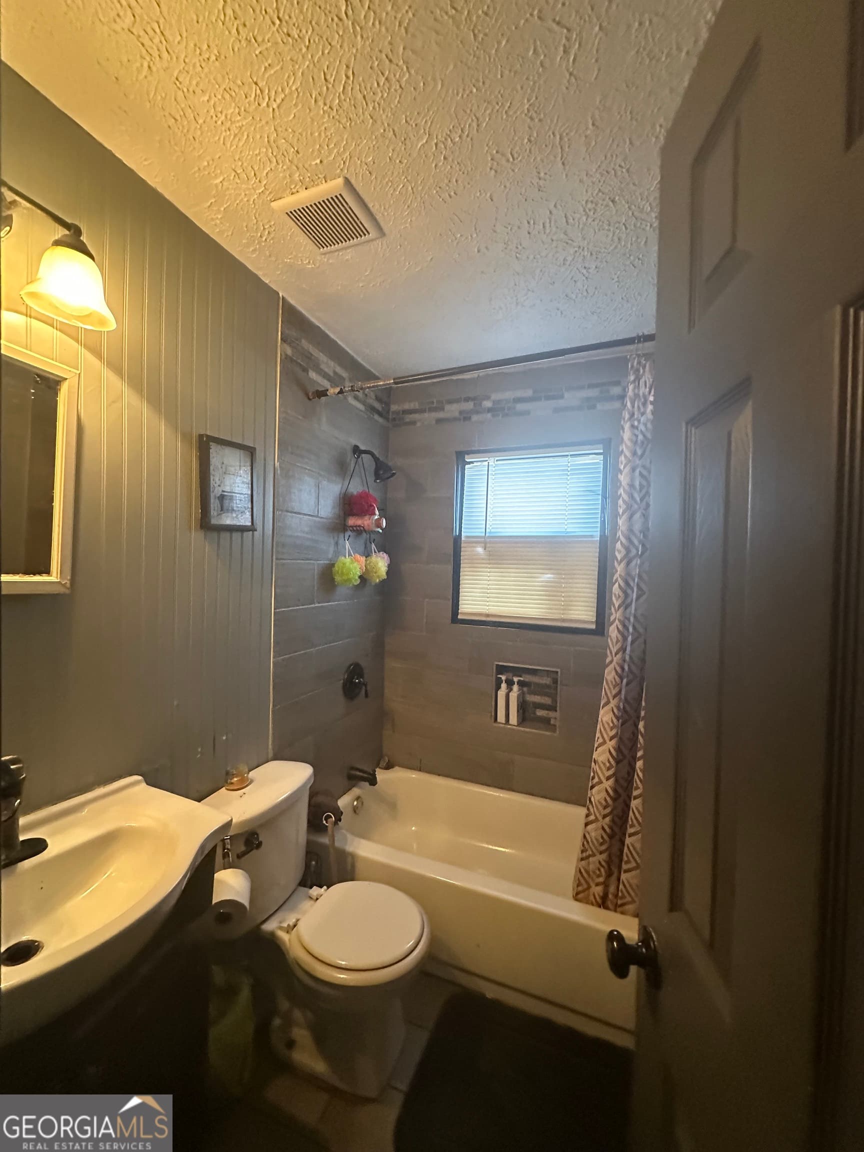 3 bedroom, 1 bathroom, 1,040 sq ft single family residence for sale at 15975 HWY 36, Covington, GA 30014 — photo 8